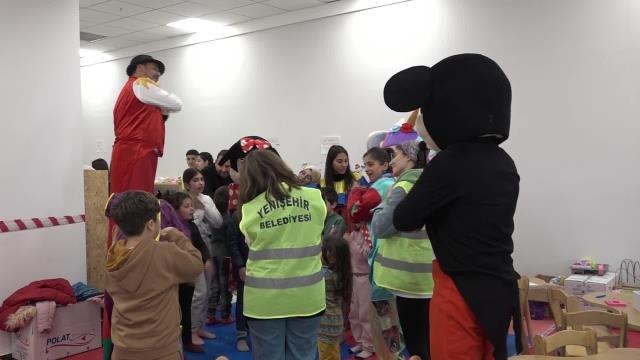 Yenişehir Belediyesi Depremden Etkilenen Çocukları Unutmuyor