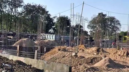 कलेक्टर ने किया निर्माणाधीन भवन का निरीक्षण