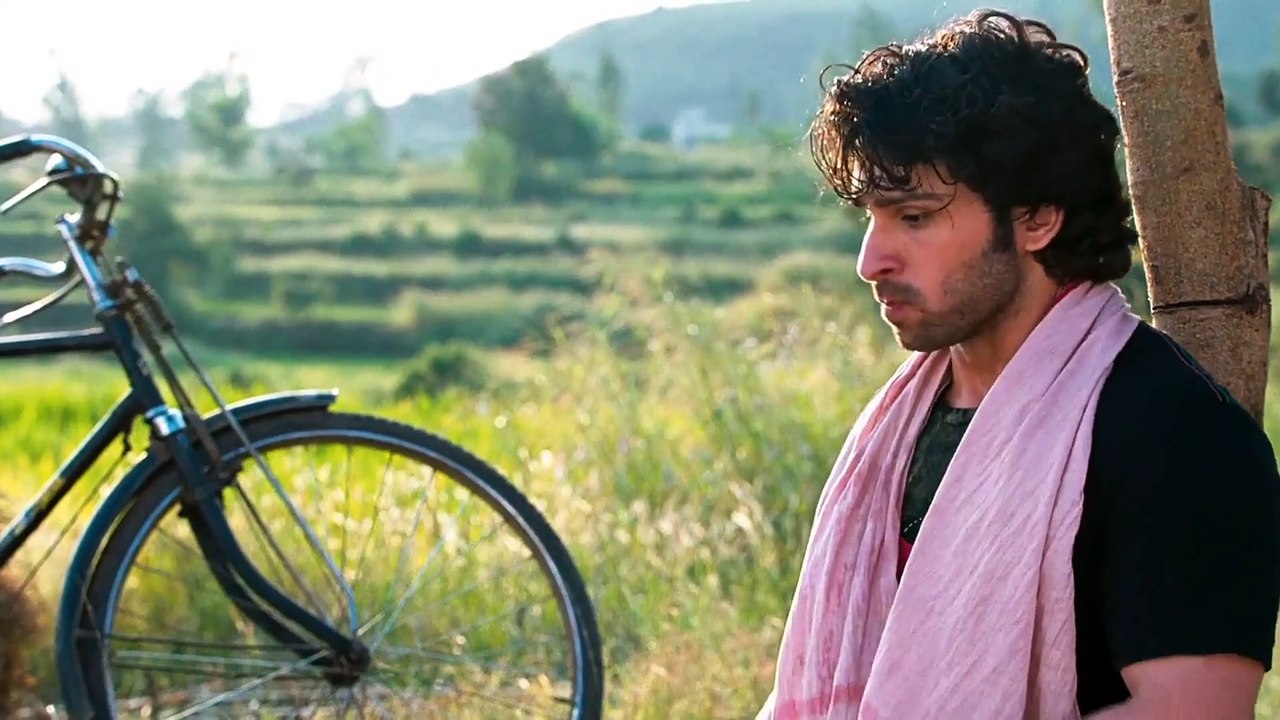 प्यार हो तो ऐसा       SUPERHIT LOVE SCENE