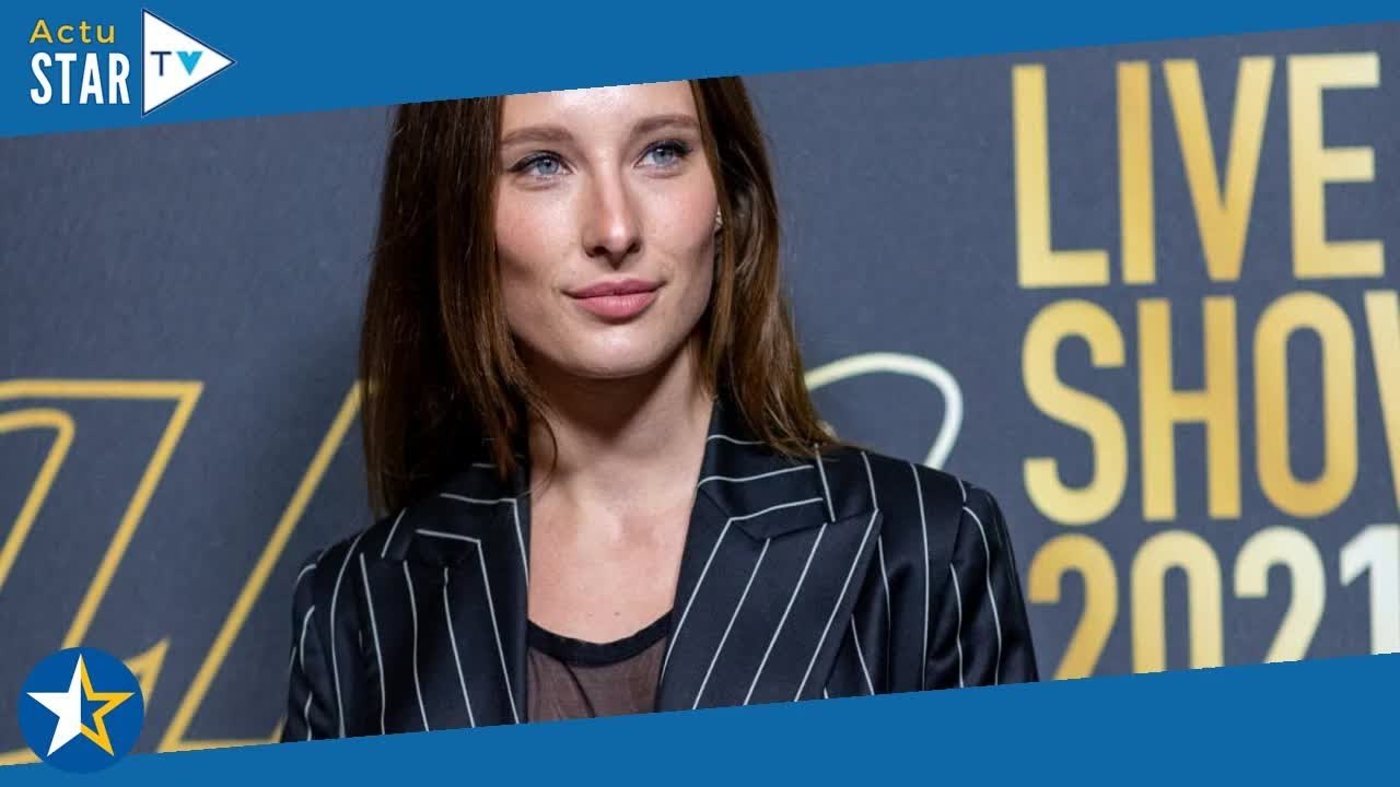 Ilona Smet, maman heureuse : photo de son bébé de 7 mois en plein jeu, craquant en salopette