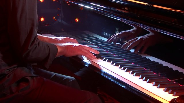 Ycare - A la maison (Live) - Le Grand Studio RTL