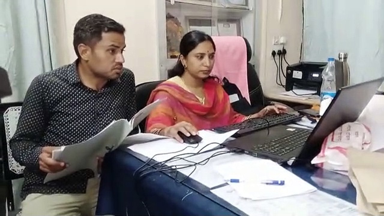 बिल के भुगतान बदले मांगी एक लाख की रिश्वत, आयुक...