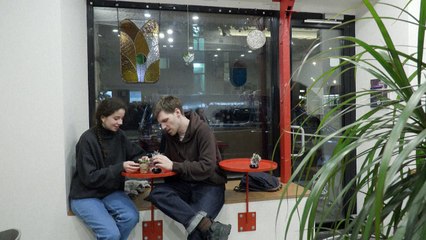 شباب روس أمام معضلة التقوقع على الذات أو التحرّك الحذر إزاء غزو أوكرانيا