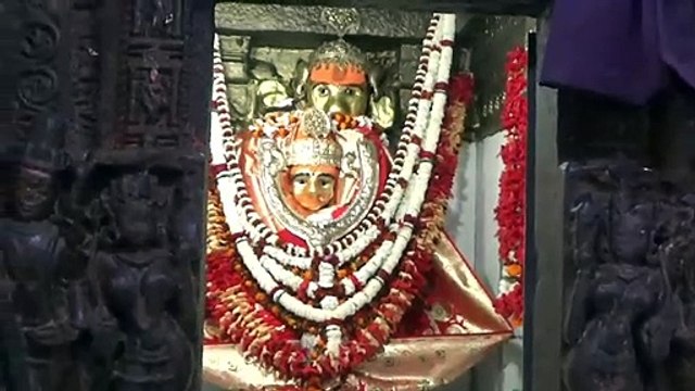 पिंगुआ ने खंडोबा मंदिर से महामाया चैक खूंटाघाट तक लगभग 8 किलोमीटर की लंबाई में बन रहे निर्माणाधीन सड़क का बारीकी से अवलोकन किया