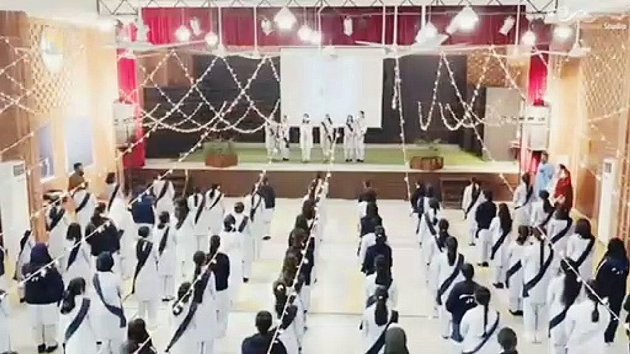 Har Lahza Hai Momin