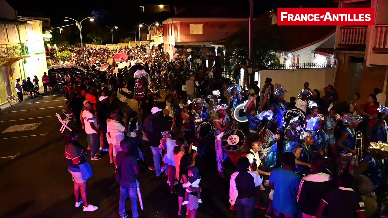 parade nocturne de Ducos