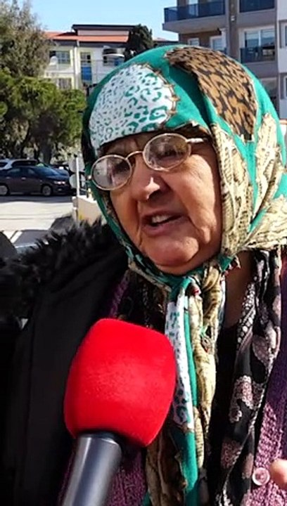 Depremzede aile yaşadığı dehşeti anlattı! Ne evim ne de yurdum kaldı