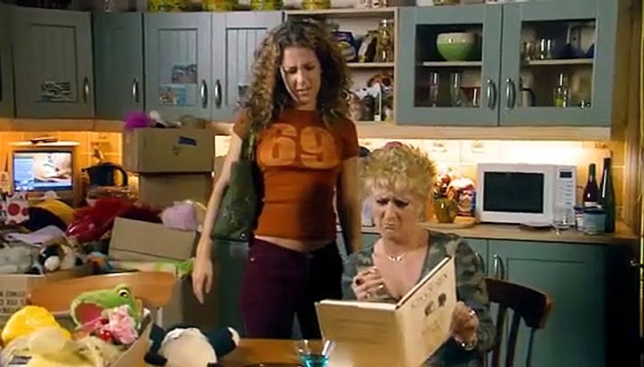 Two Pints of Lager and a Packet of Crisps - Se2 - Ep03 - Dirty Girls HD Watch
