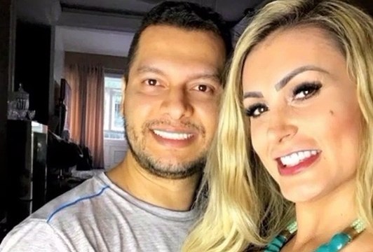 Andressa Urach revela que perdeu a guarda do filho: ‘Vivia com Judas’ Andressa Urach revelou nesta sexta-feira, 17 de fevereiro, que perdeu a guarda temporária do filho, León, depois que o ex-marido Thiago Lopes fez um pedido na Justiça. “Acabei de sabe