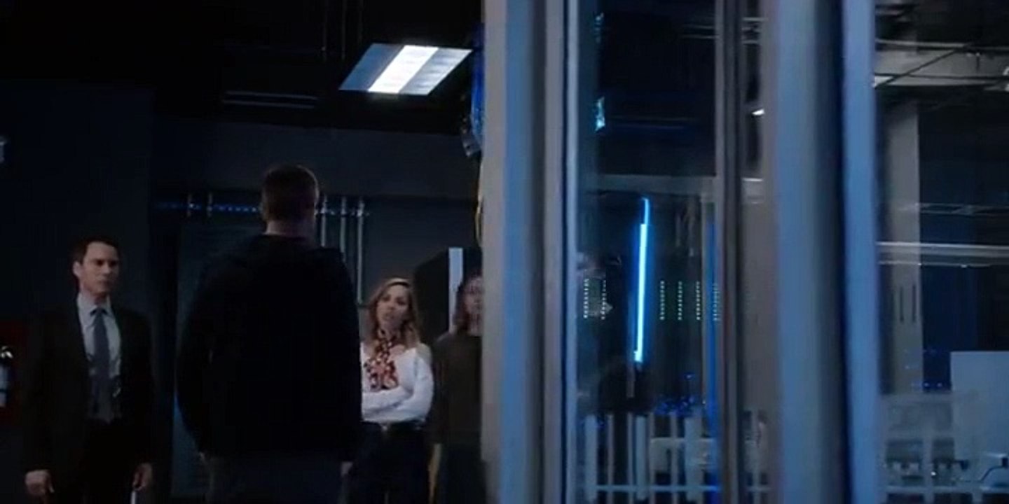 Travelers - Se3 - Ep07 HD Watch