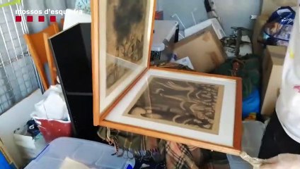 Policía devuelve a sus propietarios dos obras de Dalí robadas en Barcelona