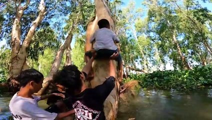 Sang Vlog - Thử Thách Người Cuối Cùng Trốn Tìm Trong Khu Rừng Ngập Nước Mùa Lũ Lụt