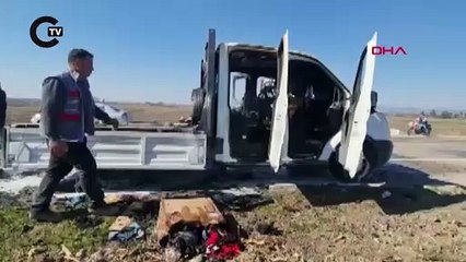 Depremzedelere yardım götüren kamyonet yandı