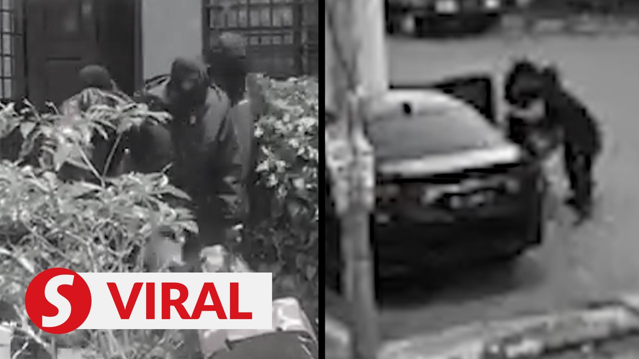 Klang cops tracking down five armed robbery suspects