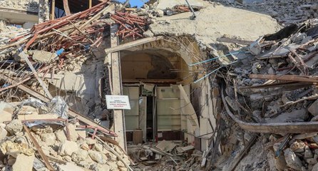 Sahiplerine ulaşılamayan evlere ‘Yıktırılacak’ yazısı asıldı