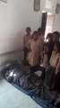 Video Viral - शराब के नशे में धुत होकर स्कूल आया शिक्षक,  डीईओ एलिमेंट्री ने किया निलंबित, जमवारामगढ़ ब्लॉक का है मामला