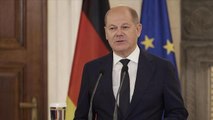 Scholz, vatandaşların Almanya ile Türkiye arasında dayanışma köprüsü kurduğunu belirtti