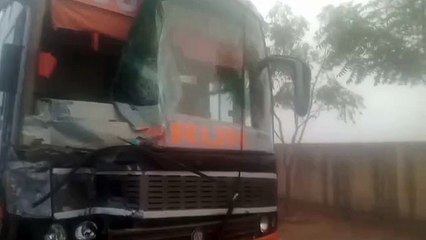 तेज रफ्तार स्लीपर बस ने वाहनों को मारी टक्कर, तीन जने घायल , एक जयपुर रैफर