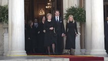 La reina Sofía y sus hijas asisten a la misa por Constantino de Grecia