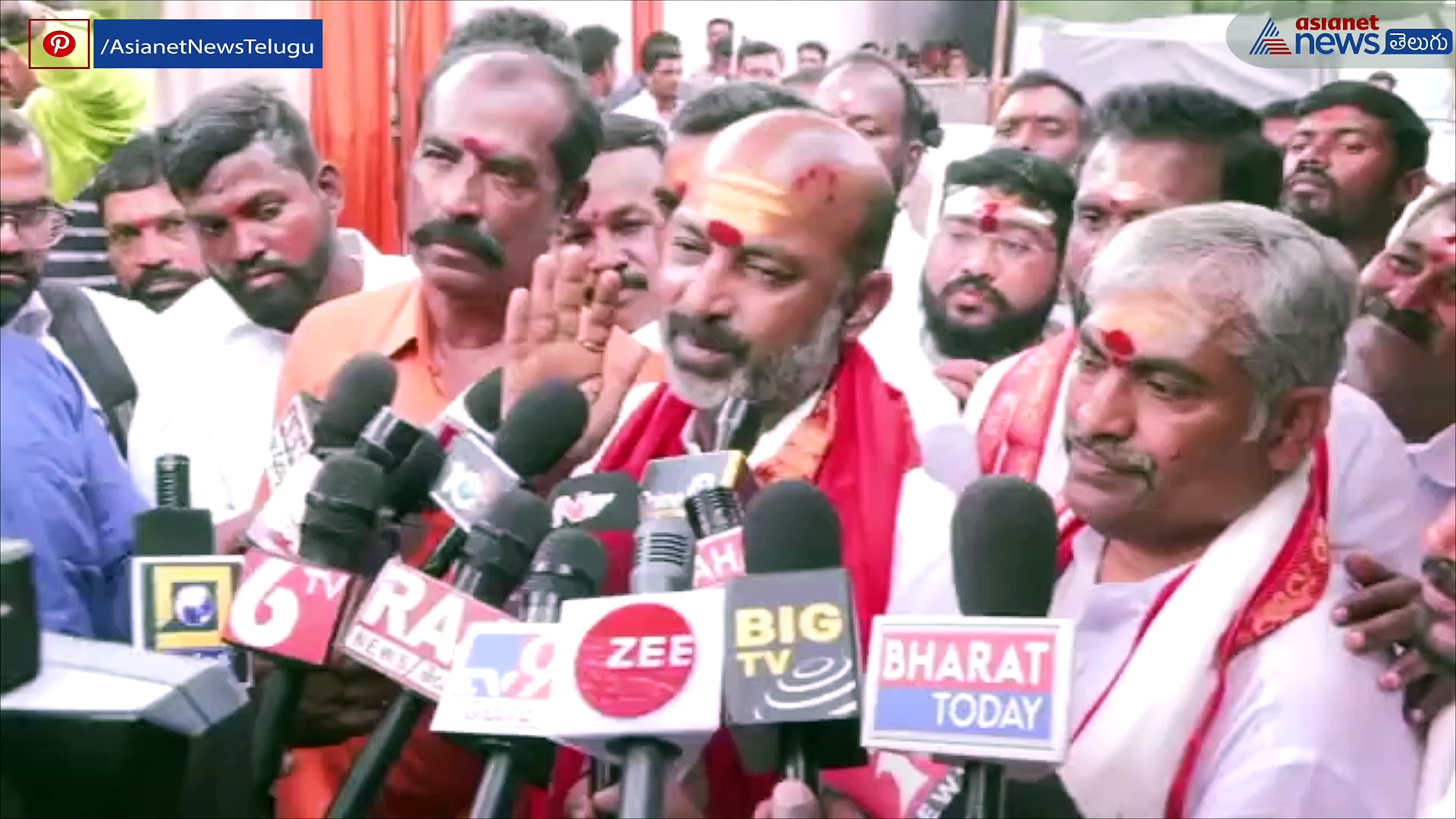 బిడ్డా కేసీఆర్... నీ బిడ్డ దొంగసారా దందా సంగతేంటి..?: బండి సంజయ్ 