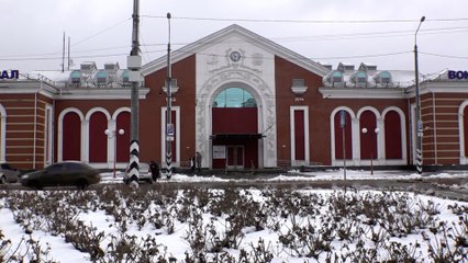 رغم استمرار الحرب.. آلاف من سكان دونيتسك يعودون لبيوتهم