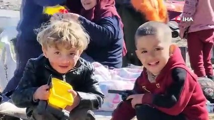 Gönüllüler çocukların yüzünü böyle güldürdü