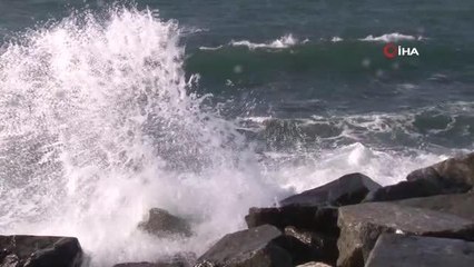 İstanbul'da lodos etkili olmaya başladı