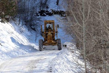 Gümüşhane'de kapalı köy yolları açıldı
