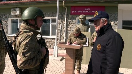 Bakan Akar'dan "Hatay'a sığınmacı akını" iddialarına yalanlama