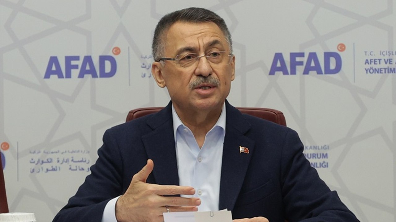 Fuat Oktay: Cumhurbaşkanımız başta olmak üzere, ilk andan itibaren, 04:17'den itibaren buradaydık