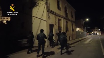 Download Video: La Guardia Civil detiene a nueve personas por favorecer el empadronamiento fraudulento de migrantes en situación irregular