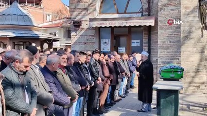 Kazada hayatını kaybeden kadın gözyaşlarıyla defnedildi