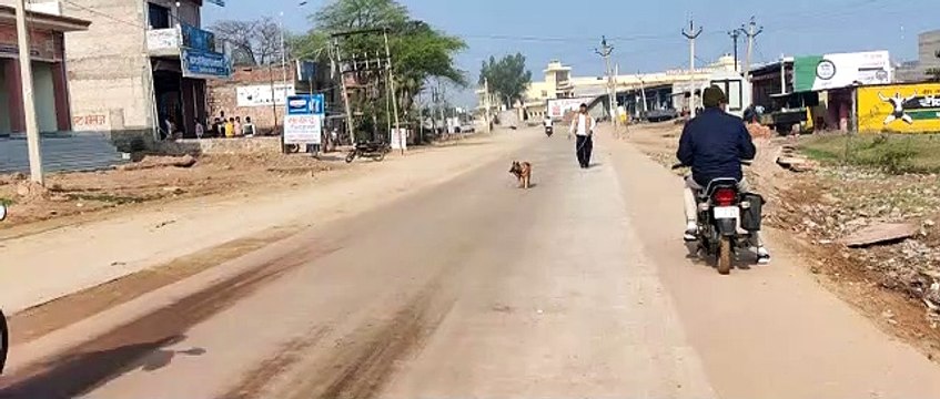 VIDEO...पिकअप से बांध उखाड़ा एटीएम, 30 लाख की नकदी समेत ले उड़े बदमाश