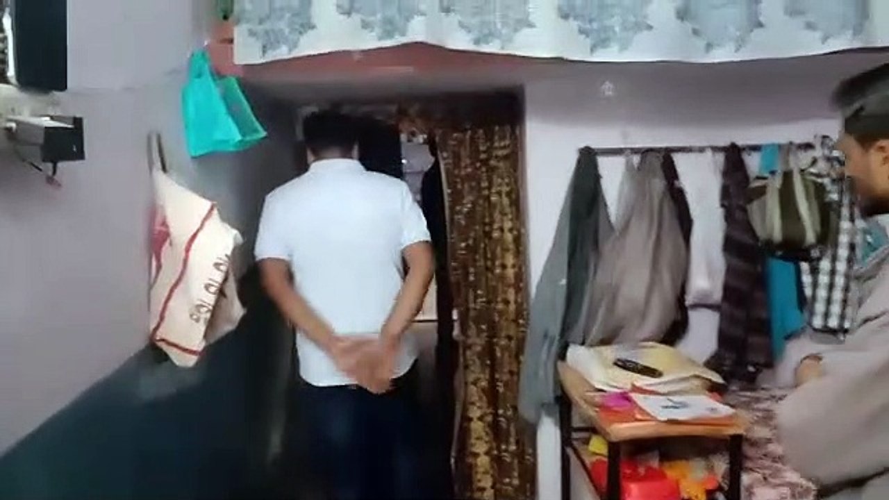 सूने घर से चोरों ने नकदी सहित सोन-चांदी के जेवर किए पार