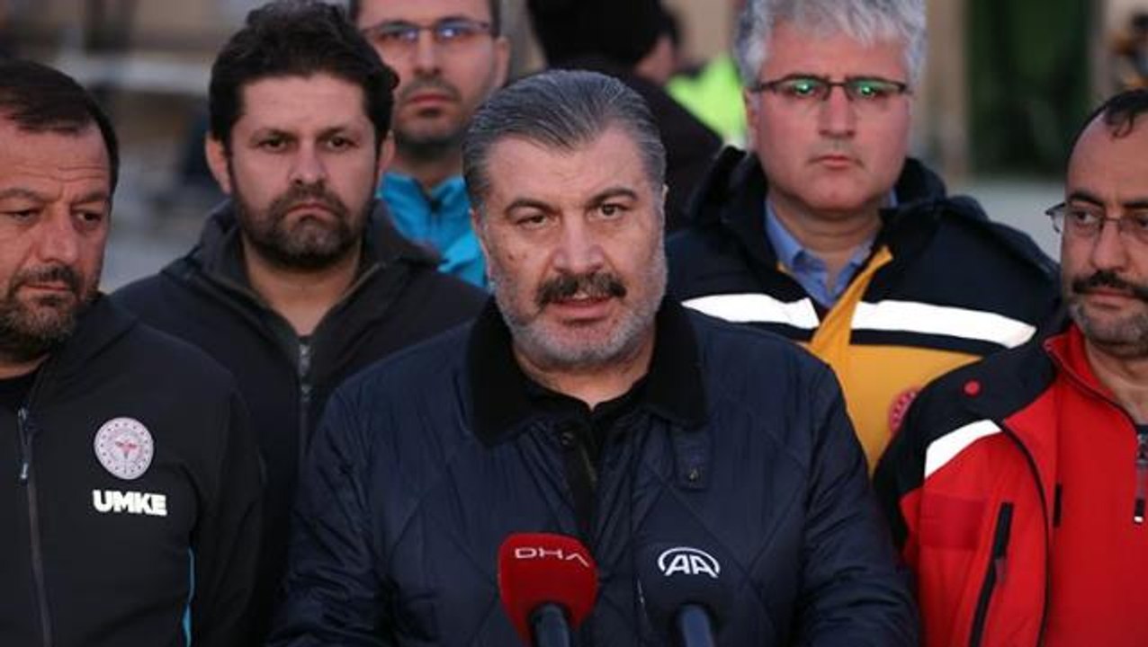 Bakan Koca'dan deprem bölgesindeki vatandaşlara kritik uyarı: İçme ve ambalajlı sular tercih edilmeli