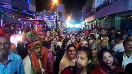 Mahakal came out sitting in a palanquin, devotees cheered