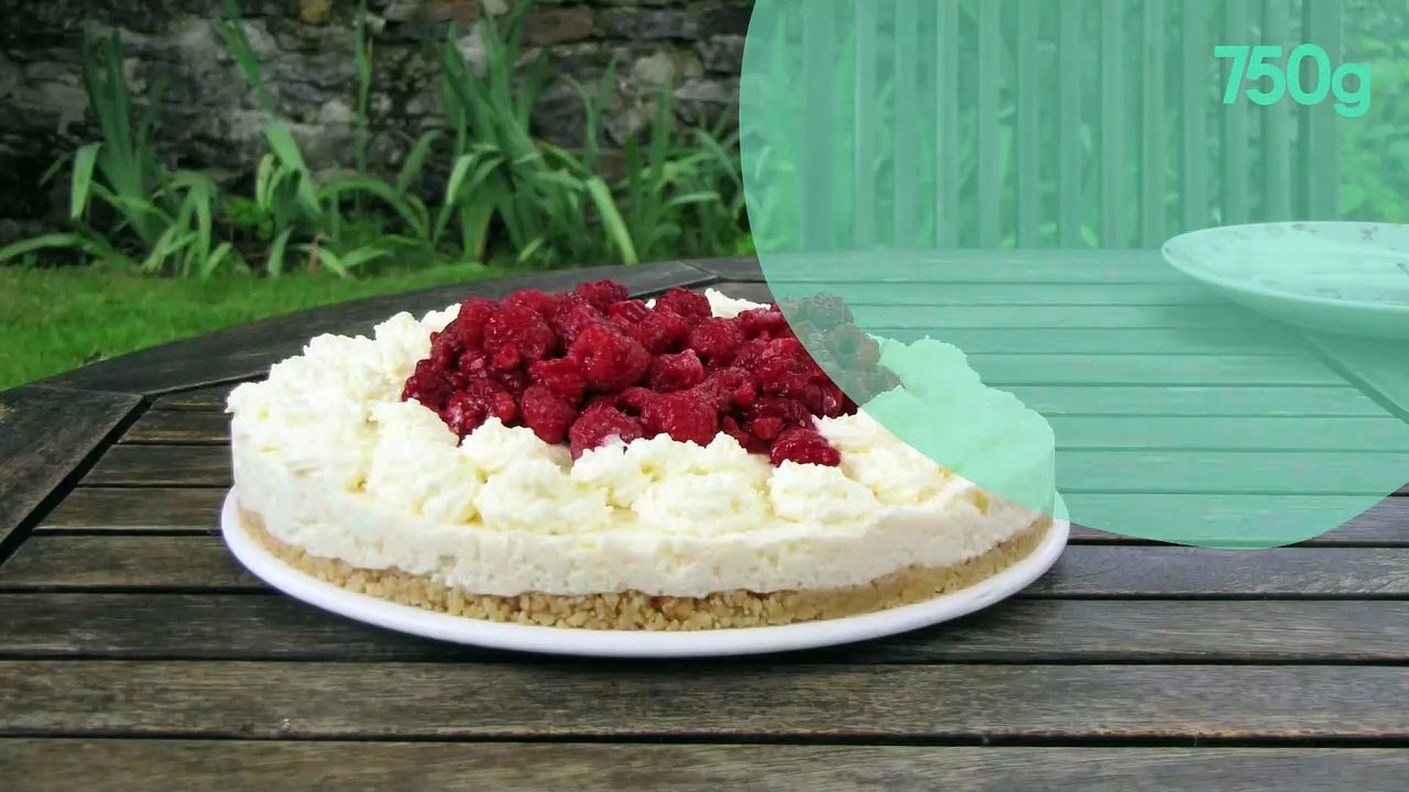 Nuage de chocolat blanc et framboises