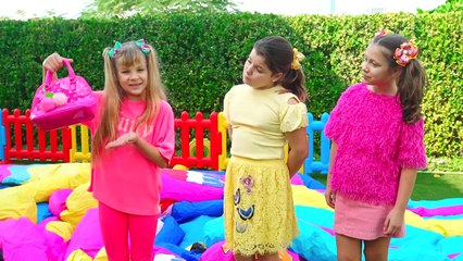 Diana and Roma Girls vs Boys Challenge