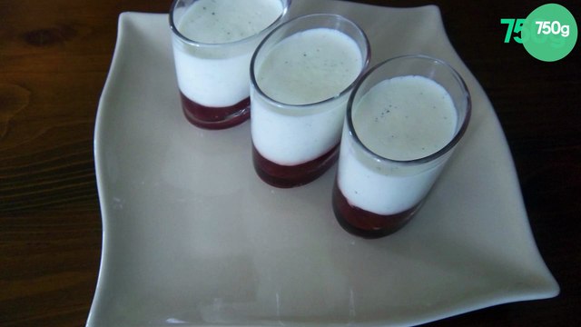 Verrines de panna cotta à la fraise