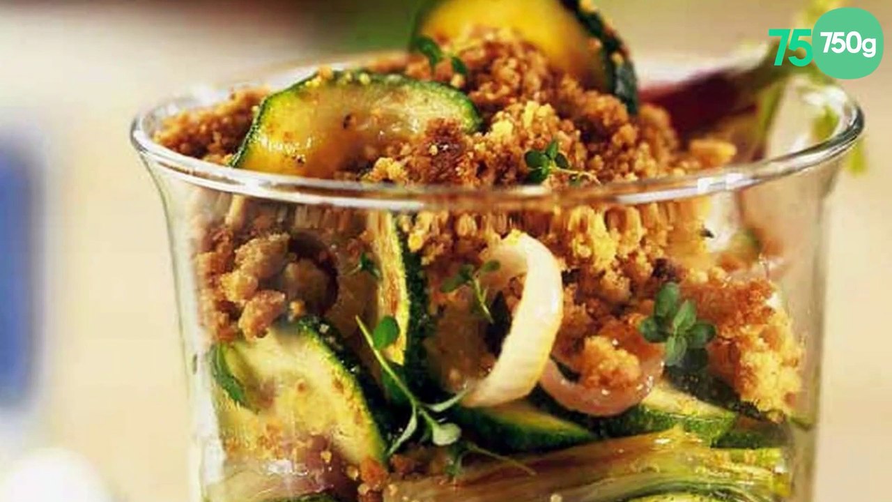 Crumble aux courgettes et aux oignons