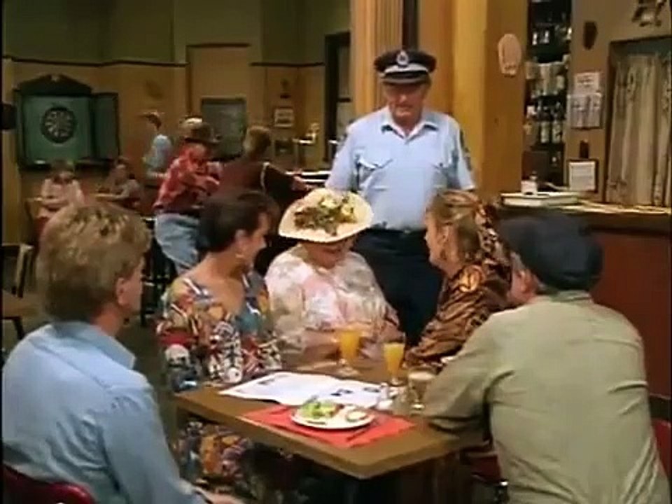 The Flying Doctors - Se2 - Ep18 HD Watch