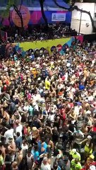 Foliã passa mal no circuito Osmar e sai carregada por populares