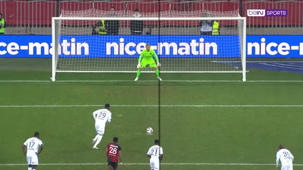 Schmeichel thwarts Arsenal loanee Balogun in Nice-Reims draw