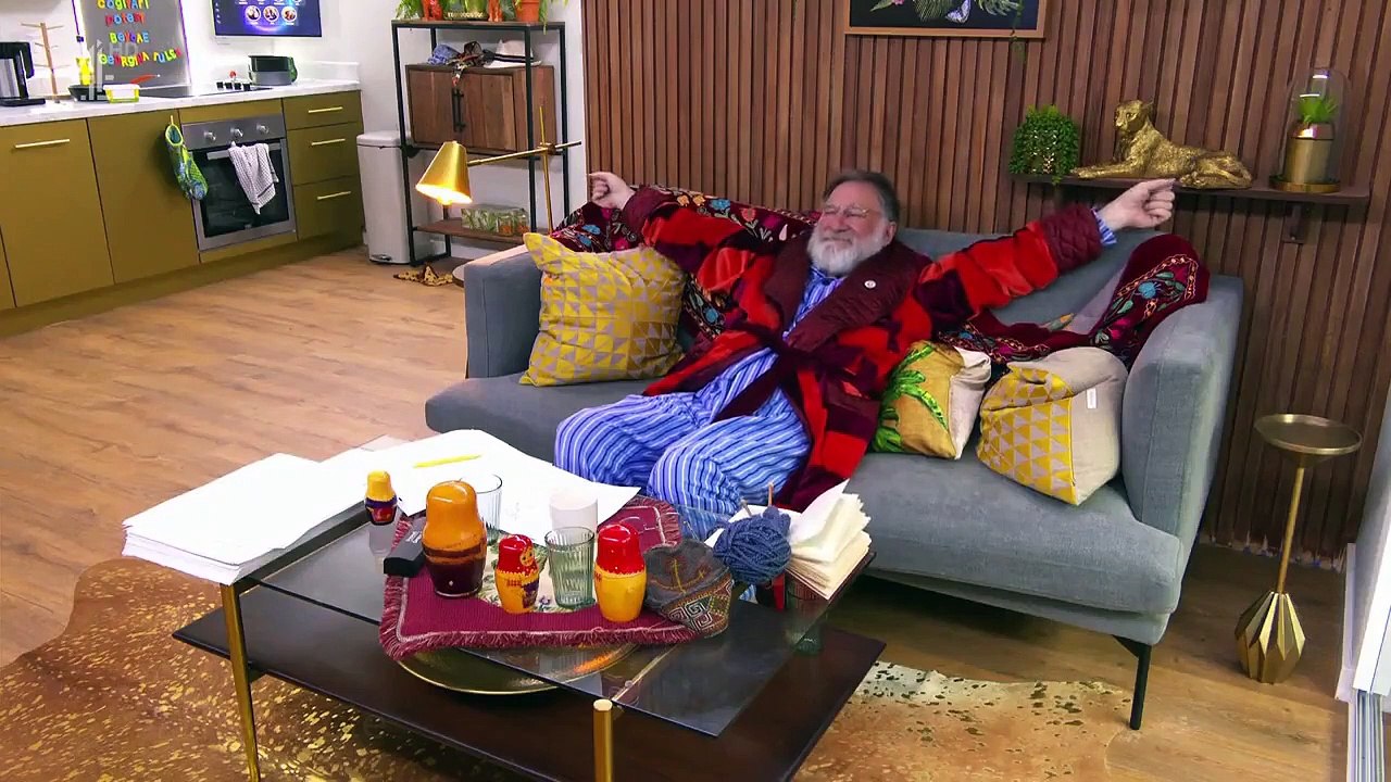 The Circle (UK) - Se2 - Ep07 HD Watch