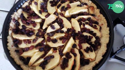 Download Video: Tarte pomme-amande-raisins secs