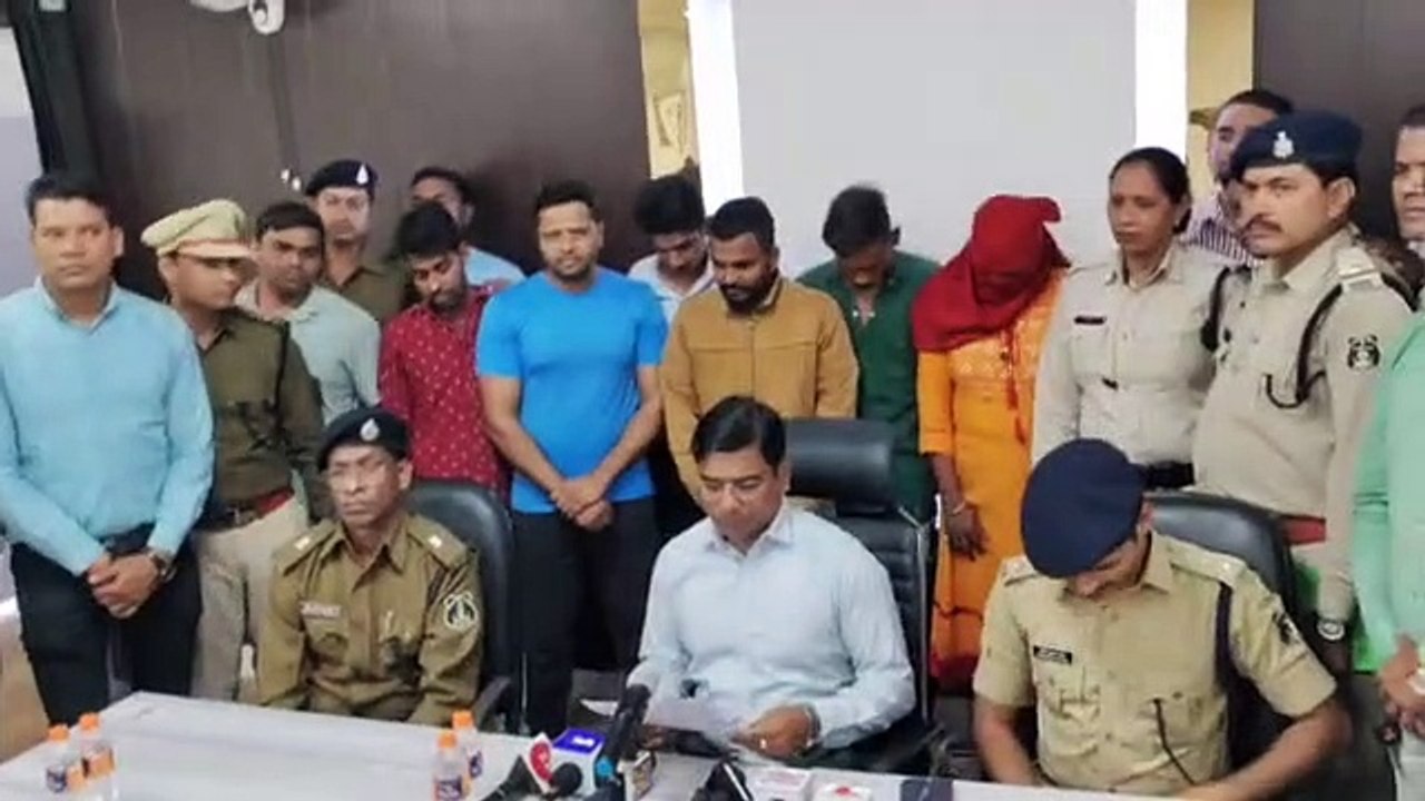 Mother was also a participant in son's black act, son used to steal, mother used to work to hide jewelry