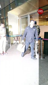 Deepika Padukone Flaunts Long Hair as She Returns to Mumbai