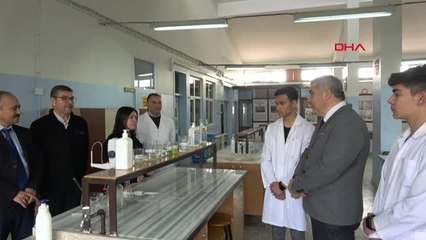 DEPREMZEDELER İÇİN 'SUSUZ ŞAMPUAN' VE EL TEMİZLEME JELİ ÜRETTİLER