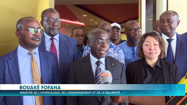 Bouaké Fofana, ministre de l'hydraulique visite le site du 21è congrès de l'Association africaine de l'eau