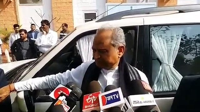 लफंडर लोग बजरंग दल और विश्व हिन्दू परिषद के नाम से करते हैं काम